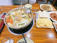 -牛小隆牛肉面馆(四牌楼店)