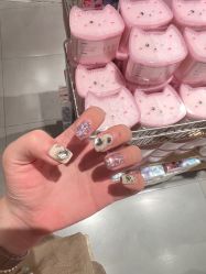 -UGIRL有个美甲