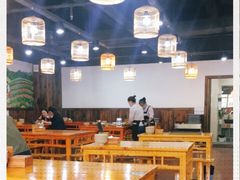 大堂-饭饱香土碗菜(新科店)