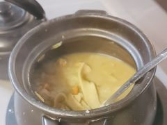 -官塘陈记鱼生·潮汕砂锅粥·牛肉火锅(潮枫路总店)