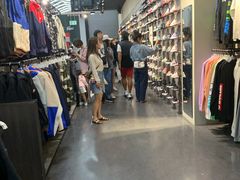 -ABC MART(心斎橋店)