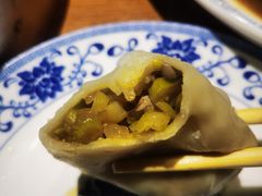 -方国老头包子·39年威海本地老字号•小船海鲜疙瘩汤
