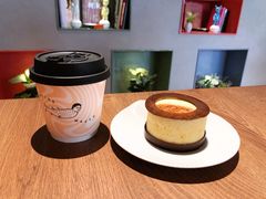 -潮一不贰·法式甜品·生日蛋糕·西式简餐(外滩店)