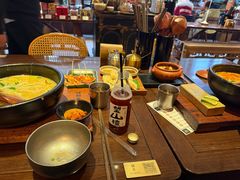 -银米·云南传统过桥米线(双廊黑金冠店)
