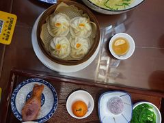 -百年老字号·观振兴蟹黄面·三虾面·苏式面(观前街富仁坊巷店)