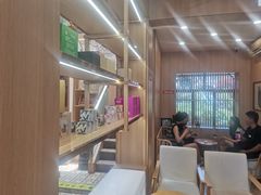 -霸王茶姬(南强街店)