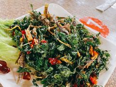 炸小鱼-傣泐金湾餐厅