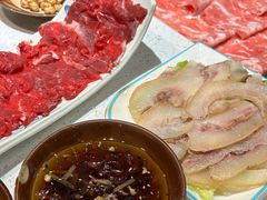 -贵府酸汤牛肉火锅·贵州老字号(飞山街店)