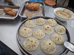 羊肉灌汤小笼包-李记五香豆沫