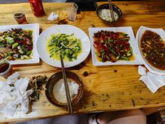-农夫人家餐饮