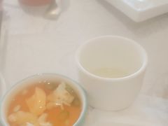 -荣誉海鲜酒楼(海湾店)