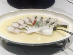 清蒸白鱼-钟掌勺忘不了地道湘菜(新天地假日广场店)