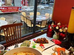 -刘姐啤酒鱼民族演艺餐厅(西街总店)
