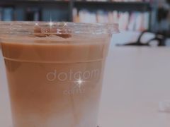 黑砖拿铁-dotcom coffee古点咖啡(致真大厦店)