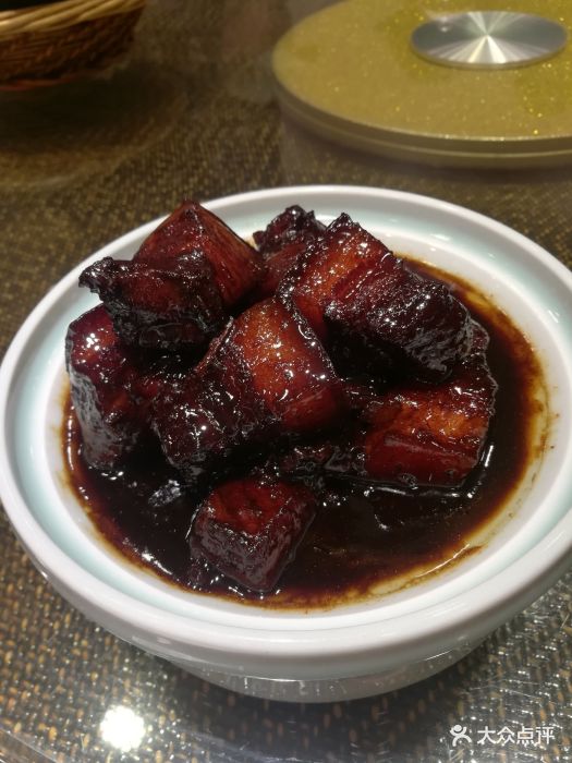 曹家土菜馆(胜太路店)红烧黑猪肉图片