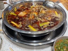 -肖肖酸萝卜鱼火锅(总店)