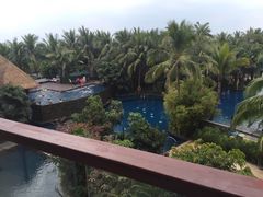 -三亚湾海居铂尔曼度假酒店