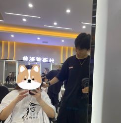 -丝语萱形象