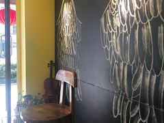 -志龙皇冠吃货椰子铺