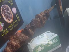 -烤肉小伙烤肉店