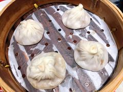 双拼小笼（蟹粉+鲜肉）-穿蒸引鲜·嗲记(正大广场店)