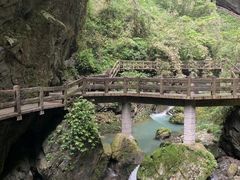 -龙水峡地缝景区