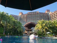 -三亚湾海居铂尔曼度假酒店