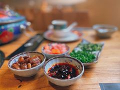-毛辣果·贵州红酸汤牛肉火锅(西单店)