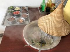 -姚记抚仙湖野生菌石锅鱼庄