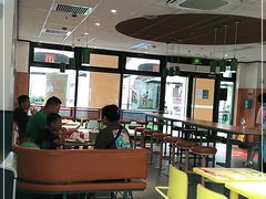 大堂-麦当劳(三星城首创奥莱店)