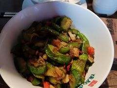 -唐伯虎新派湘菜馆(石夏时代广场店)