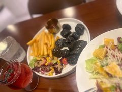 -mordew加州日记西餐&小酒馆(新天地店)