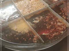 -岗上渣渣老火锅(两路口店)