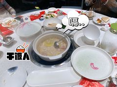 -三人行骨头王火锅(长寿店)