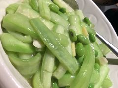 青豆烩丝瓜-滋色臻选川菜(北京坊旗舰店)