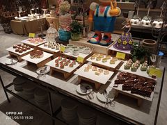 -顺德联塑万怡酒店·万荟轩自助餐厅