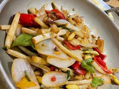 干锅花生芽-眷江南之小蓝鲸(王府大街店)