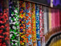 -m豆巧克力世界(上海世茂广场店)