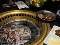 -山川小町·极番烧肉(新地假日广场店)