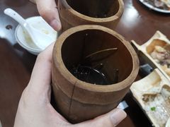 -胡须哥网红竹筒菜