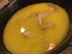 -鲜入围煮花胶鸡海鲜火锅