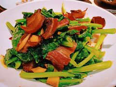 芥兰腊肉-胡马八破·川菜小馆(高新万达店)