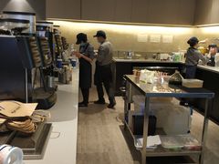 -瑞幸咖啡(新世界中心店)