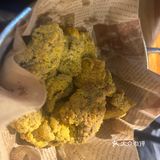 免费的炸鸡香晕了