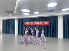 -小荧星艺校(浦东中环分校)