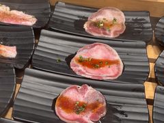 -钱小奴海鲜自助黑金店(杭州滨江龙湖店)