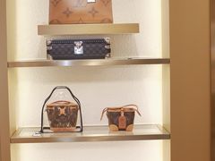 -109度二手奢侈品手表包包珠宝回收(新天地店)