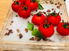 番茄脆菇沙拉-小大董·烤鸭(凤凰汇店)