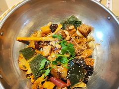 -拿渡麻辣香锅(世茂广场·工三店)