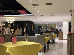 大堂-金杏·粘卷子 烤鸭 农家菜